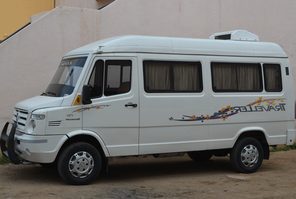 Tempo Traveller 12+D